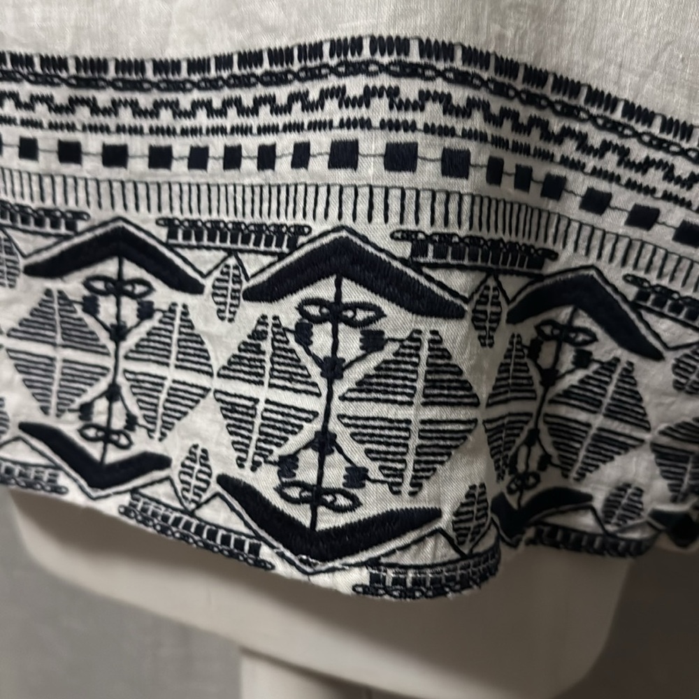 100% Linen-Artisan NY Tank Top-Sz L-Sleeveless-White-Navy Embroidery-EUC - Picture 6 of 15